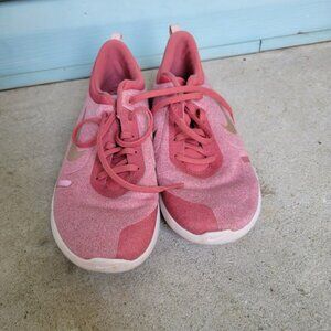 Nike Pink Jogging Shoes